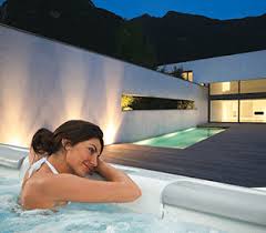 Whirlpools für garten, whirlpool garten angebote, verschiedene whirlpools zum günstigen preis in top qualität. Outdoor Whirlpool Exklusiv Von Villeroy Boch