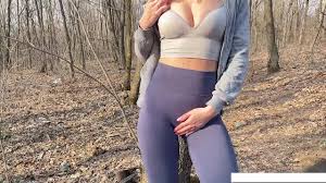 MILF masturbation in public squirt in leggings - XNXX.COM