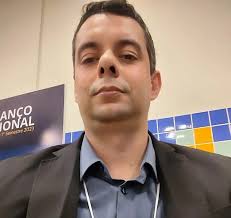 Jornalista renomado Daniel Machado é o novo titular da Secom de Porto  Nacional