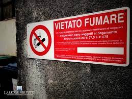 Tuttavia, le regioni con i divieti di fumo più completi estesi a luoghi come i ristoranti avevano una riduzione di quasi il 7% delle nascite pretermine, con diminuzioni che in alcune aree. Denunciare Chi Fuma In Ufficio