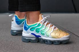 Look For The Nike Wmns Air Vapormax Plus Light Menta In April Kicksonfire Com Sneakers Fashion Nike Sneakers