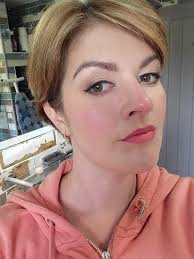 What hairstyle suits me best? Bob with fringe or shorter cut?