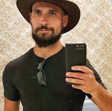 Two Trendy Diets Helped This Guy Lose 60 Pounds and Win a Bet