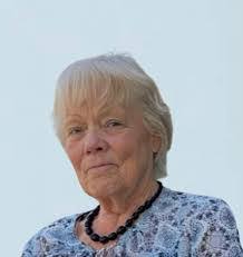 Loren Schmidt's Instagram, Twitter & Facebook