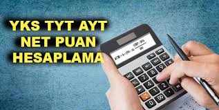 7,25 türkçe, 4 sosyal bilimler ve 3 temel matematik neti olmak üzere toplam 14.25 net yapan adaylar, 2021 tyt'de 150 puan barajını geçecektir. Tyt Ayt Puan Hesaplama 2021 Yks Kac Netle Kac Puan Alinir Tyt Ayt Siralama Hesaplama Tyt