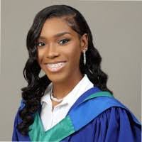 Danielle Raynor's Instagram, Twitter & Facebook