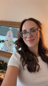 Merry Christmas Eve! I'm just here for the presence 😌✨💞🎄