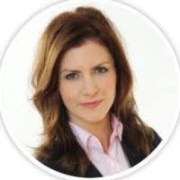 Lori Banach's Instagram, Twitter & Facebook