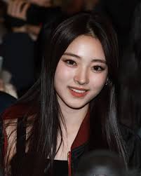 Anna Tanaka's Instagram, Twitter & Facebook