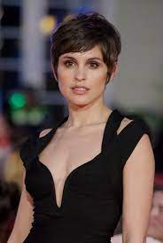 Veronica Echegui Photos Spanish Actress Veronica Echegui Attends The 17th Malaga Film Festival 2014 Ope Short Hair Styles Short Hair Styles Pixie Hair Styles