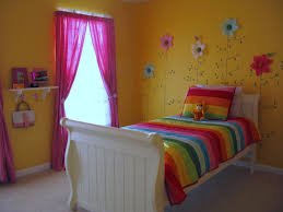 While nautical rooms have a wide variety of blues with pops of red. Hausratversicherungkosten Cool Little Girls Yellow Bedroom Ideas In Collection 5121