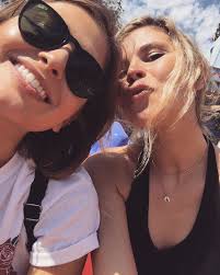 Pin di Vesta&Nolawee Ah-Ka-Laya su ⚢Julia Cates & Amanda Taz⚢ vlogger