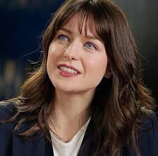 Melissa benoist is Supergirl