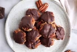 Dark chocolate is rich in cocoa solids, which contain compounds known as flavanols. 38 Guilt Free Healthy Sweet Snacks To Satisfy A Sweet Tooth In 2021