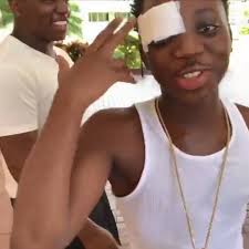 His father was shot and killed at 19 years old , before shy's first birthday. C Glizzy Teen Rapper Shot In The Head Smiles As He Leaves Hospital South Florida Sun Sentinel South Florida Sun Sentinel