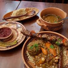 L'enseigne propose des plats traditionnels orientaux faits maison et à base de produits frais. Restaurant Femina A Marseille Mon Resto Halal