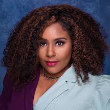 6 weeks left to go & the only thing I can wear to work are Nike slides  😅Keep me in your prayers 💞🤰🏽 • • • #pregancy #8months #momtobe  #babygirl #girlmom #littlemama #