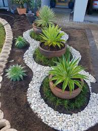 Beautiful Low Maintenance Front Yard Garden And Landscaping Ideas 49 Rock Garden Landscaping Front Yard Landscaping Design Diy Landscaping