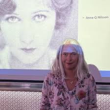 I dag serveras det traditionell gåsamiddag på alla äldreboenden runt om i  Klippans kommun. Det är ett samarbete mellan Lions Club Klippan som  sponsrar måltiden och kommunen som lagar till maten på