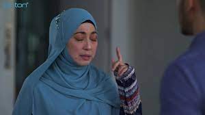 Drama terbitan orangtree production sdn bhd ini dibarisi oleh. Highlight Episod 8 Semerah Cinta Humairah Youtube