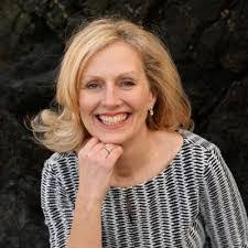 Julie Mccall's Instagram, Twitter & Facebook