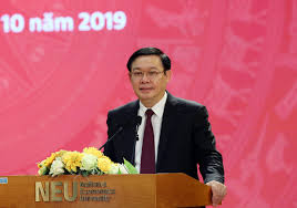 Ông hiện là ủy viên bộ chính trị, chủ tịch quốc hội việt nam, trưởng đoàn đại biểu quốc hội việt nam khóa 14 của thành phố hà nội, đại biểu quốc hội việt nam khóa xiv thuộc đoàn hà nội. VÆ°Æ¡ng Ä'inh Huá»‡ Bá»‹ Chá»‰ Trich Vi MÆ¡ Trong Luc Viá»‡t Nam Ná»£ Ngáº­p Máº·t Nguoi Viet Online