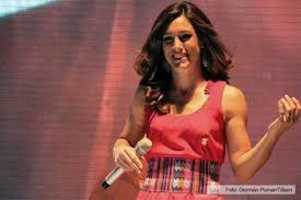 Ante una plaza vacía y con un vivo de instagram, soledad celebró el 25º aniversario de su debut en cosquín. Soledad Pastorutti La Fusion Es Donde Me Siento Mas Comoda