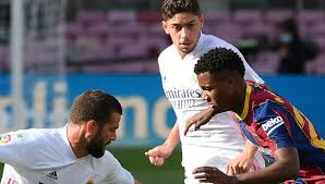 You can not own the club you can just be registered as a member and the members get certain rights. Real Madrid Vence A Barcelona En El Clasico Merengues Se Impusieron Por 3 1 En El Camp Nou Internacional El Bocon