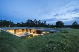 A traditional ranch home has at least one flower garden in the front yard. House Landscape Design 580 M Of Modern Home Layout 333 Images Artfacade
