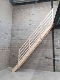 Echelle De Meunier Avec Garde Corps Idees Escalier Garde Corps Escalier