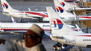 Menurut penumpang, pesawat yang terbang dari sydney menuju kuala lumpur itu berguncang hingga mengakibatkan kepanikan. Malaysia Airlines Restrukturisasi Dan Ganti Nama