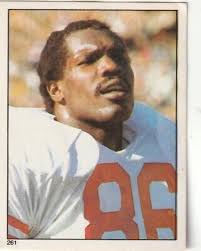 FREE SHIPPING-MINT-1981 Topps Album Stickers Charley Young #261