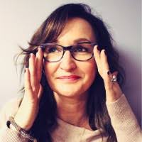 Karen Sikora's Instagram, Twitter & Facebook