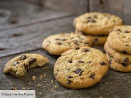 Vous N Avez Pas Eu Le Temps De Noter La Recette Des Cookies Aux Deux Chocolats De Cyril Lignac Meilleure Recette De Cookies Cookies Recette Cookies Moelleux