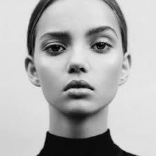 Mary Robin (maryrobineas)