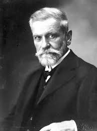 Okaze de la tago de Ĉiuj Animoj, niaj anoj vizitis tombojn de forpasintaj  krakovaj esperantistoj kaj flamigis tie simbolajn kandelojn. Hodiaŭ ni  rememoru Odo Bujwid, Mieczysław Sygnarski, Stanisław Świstak, Jadwiga  Gibczyńska, Andrzej