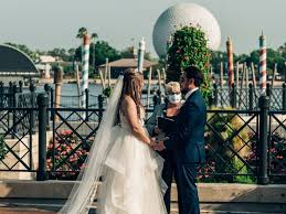 Apr 20, 2017 · so let's break down a typical disney wedding budget: I Planned My Disney Wedding On A Budget How I Saved And Spent Money