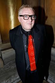 He was the creative director of lanvin in paris from 2001 until 2015. 3aspv733mzd5lm