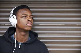 But it's likely that he's still using a disposable razor to do it. Buying A Birthday Gift For An 18 Year Old Boy Here Are 11 Quirky Cool Ideas 2018