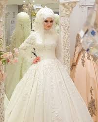 2018 Tesettur Tafta Ve Saten Gelinlik Modelleri Tesettur Elbiseleri Tesettur Giyim Moda Trend Port Muslim Wedding Dresses Wedding Dresses Ball Gowns Wedding
