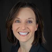 Mitzi Meek's Instagram, Twitter & Facebook