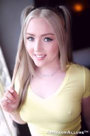 Amateur Allure Welcomes Eva Nyx