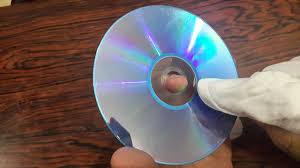 The specific steps are as follows: How To Fix A Scratched Cd Or Dvd Disc Ubergizmo