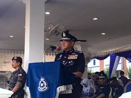 Bayaran saman polis dengan diskaun sehingga 50% bermula 25 mac 2020 selama 5 hari. Selamat Hari Polis Ke 212 Polis Dan Masyarakat Berpisah Tiada Satu Johor