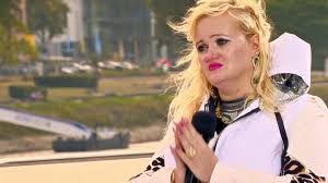 Claudia bettelte sich bereits im. Dsds Kandidatin Weint Wegen Dieter Bohlen Und Maite Kelly