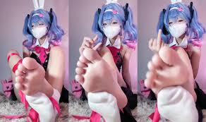 펭펭씨】하츠네 미쿠 맨발 굴욕 - AVJB