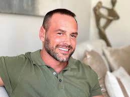 I'm a super lucky guy, period. I've had the chance to know one of the most  amazing pros in the business, share a special friendship and cruise along  with her. Today Stefanie