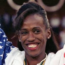 Cette année là, pour obtenir le droit de se lancer dans les deux épreuves, elle s'était querellée avec bob kersee, son. Jackie Joyner Kersee Olympics Career Facts Biography