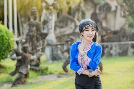 Check spelling or type a new query. Belle Fille Laos Au Costume Du Laos Femme Asiatique Vetu De La Culture Traditionnelle Du Laos