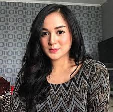 10 Selebriti yang Batal Menikah, Terbaru Ayu Ting Ting